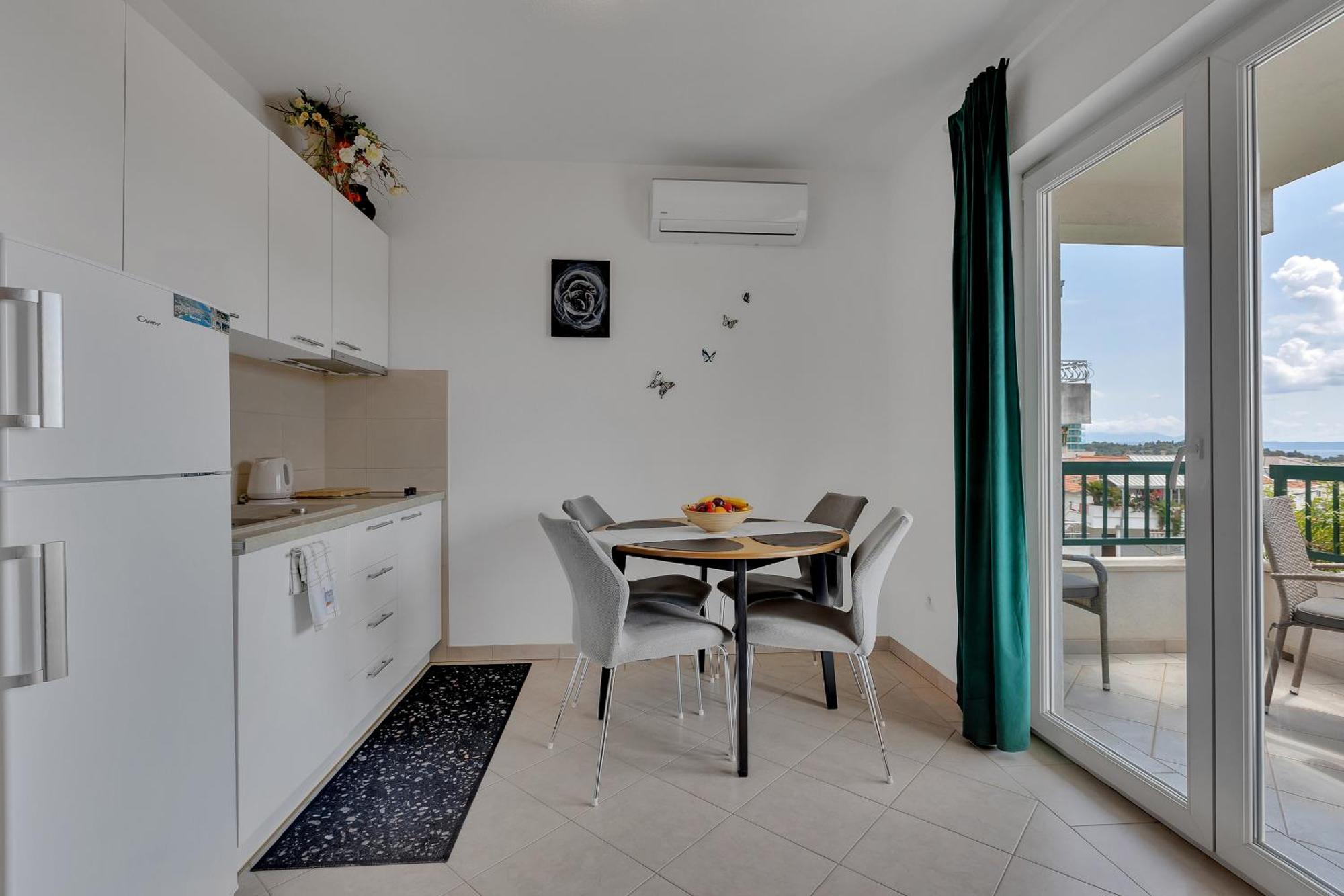 Apartmani Vanda Макарска Екстериор снимка
